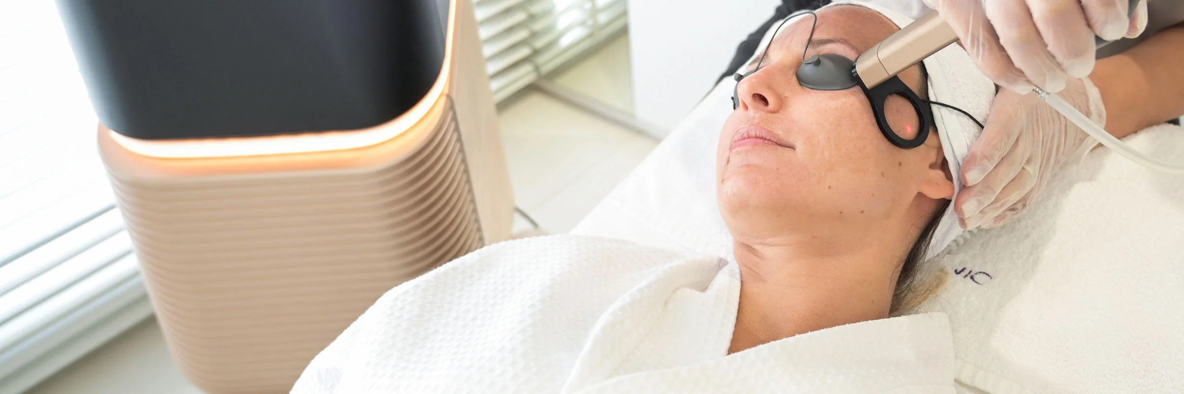 Effective and customized Acne scar removal treatments