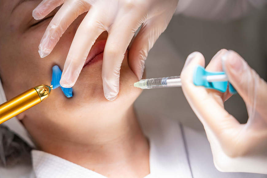 A woman getting skin boosters.
