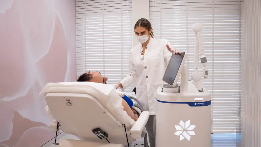 A man getting coolsculpting